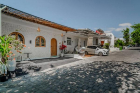 Villa Baron Brand New 2-BR in Kerobokan, Bali